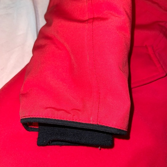 Canada goose womans coat - Picture 3 of 16